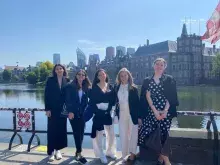Relacja: Udział studentek WPiA UG w IBA ICC Moot Court Competition 2023 w Hadze