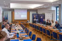 Relacja: Seminarium: „Praca czy służba – zatrudnienie w służbie cywilnej”