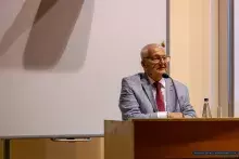 Relacja z gościnnego wykładu prof. Sławomira Redo