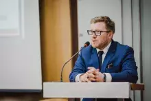 Dr Tomasz Snarski