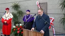 Odsłonięcie tablicy upamiętniającej śp. Lecha Kaczyńskiego