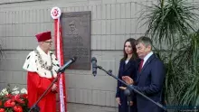 Odsłonięcie tablicy upamiętniającej śp. Lecha Kaczyńskiego