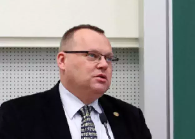 Dziekan Wydziału Prawa i Administracji w Radiu UG MORS